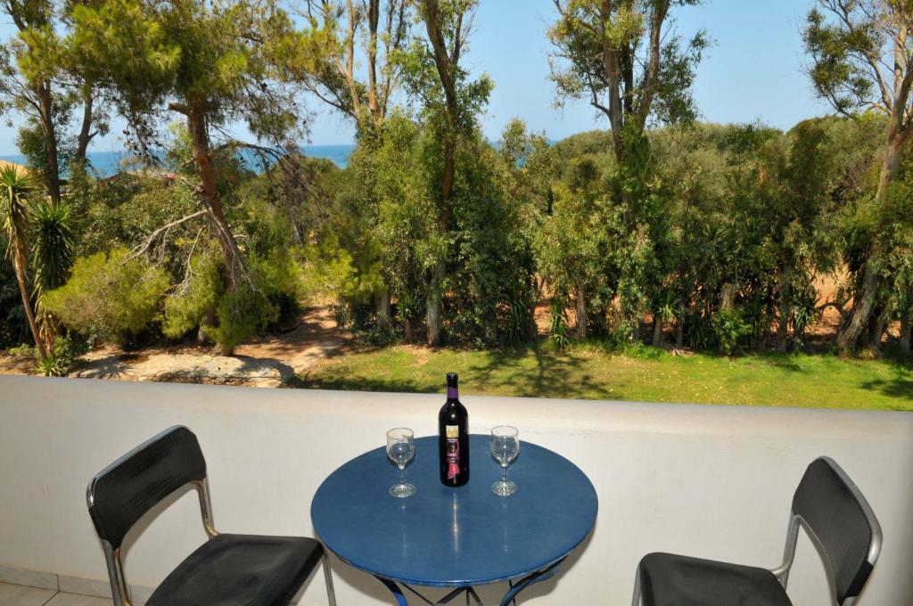 Sani Kasimis Apartment Kyparissia Exterior photo